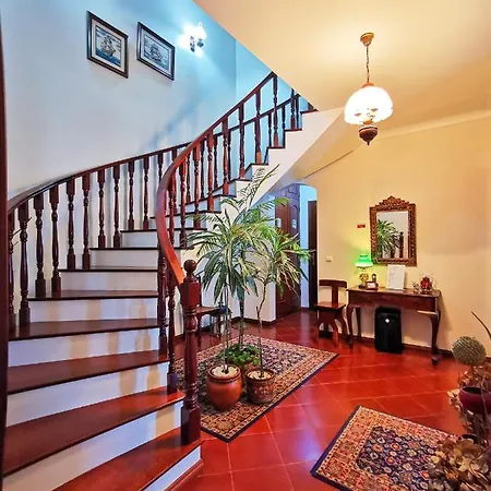Вилла Pico Do Moinho House